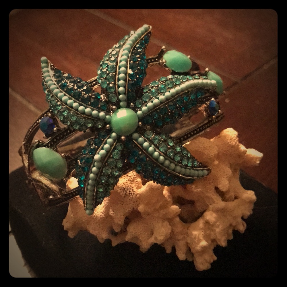 Starfish Statement Bracelet - Turquoise Rhineston… - image 4